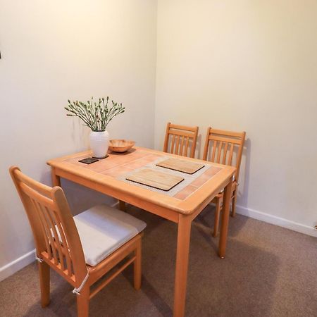 Wood Cottage Kendal Bagian luar foto