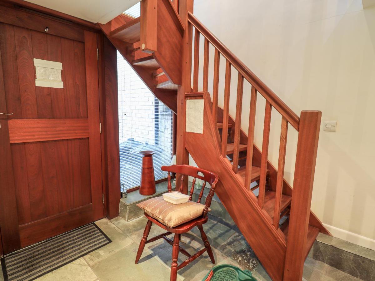 Wood Cottage Kendal Bagian luar foto